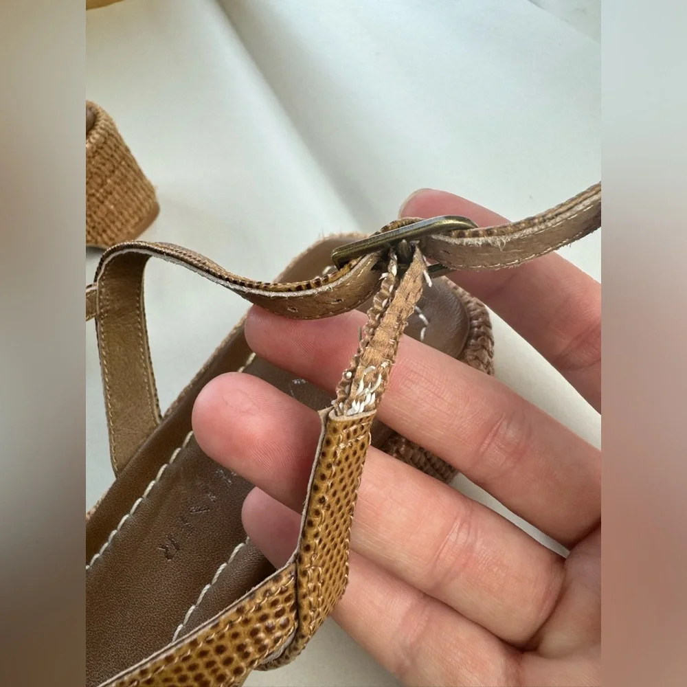 Donald Pilner Slip on Strappy Espadrilles.